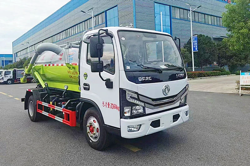 Dongfeng Xiaodolika 5 Cubic Meter Sewage Suction Truck